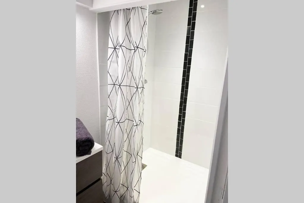 Vivez Sur Un Volcan, Vivez Clermont Ferrand Apartment